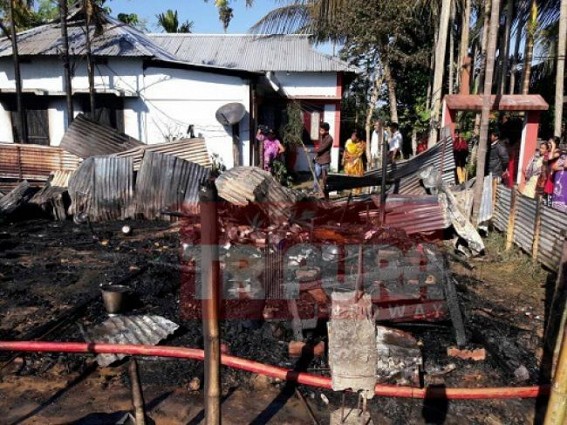 Fire killed one 17 months infant Fire killed one 17 months infant